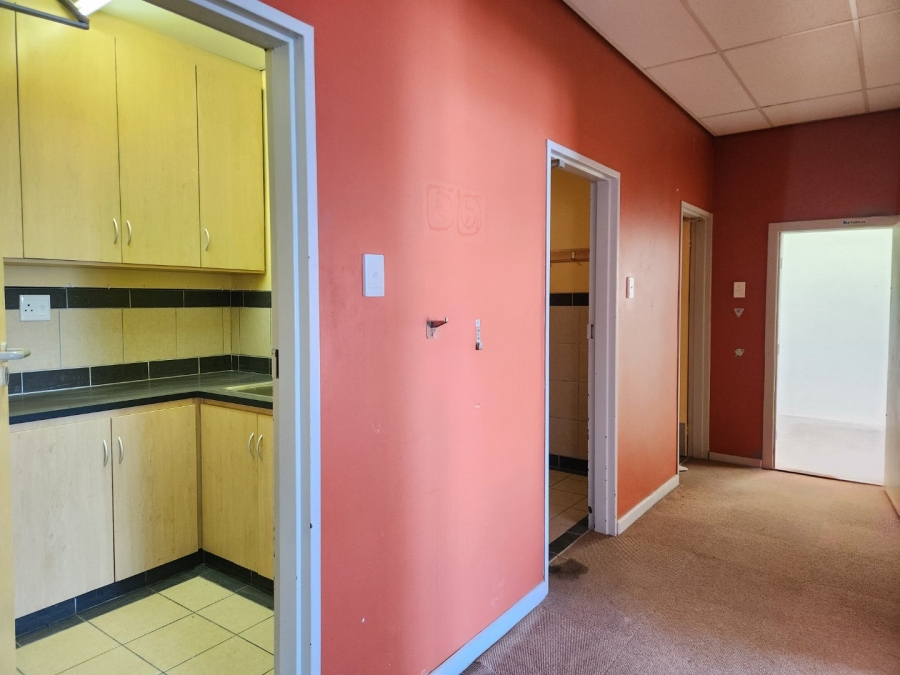 To Let commercial Property for Rent in Somerset West Western Cape